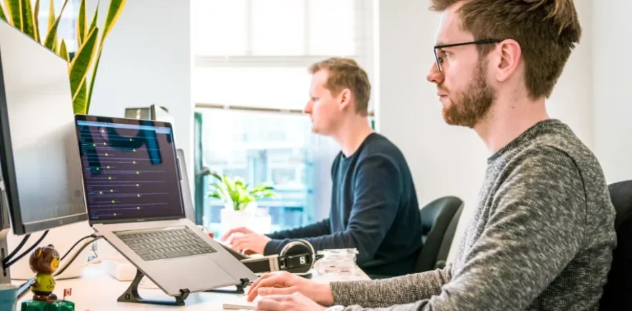 Comparing white label WordPress agencies for senior development teams